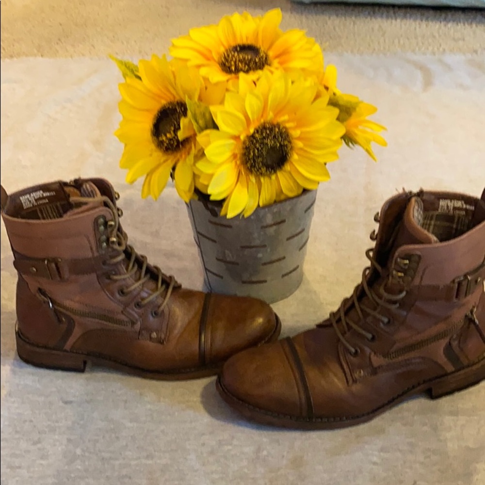 Men’s Brown Polar Fox Boots